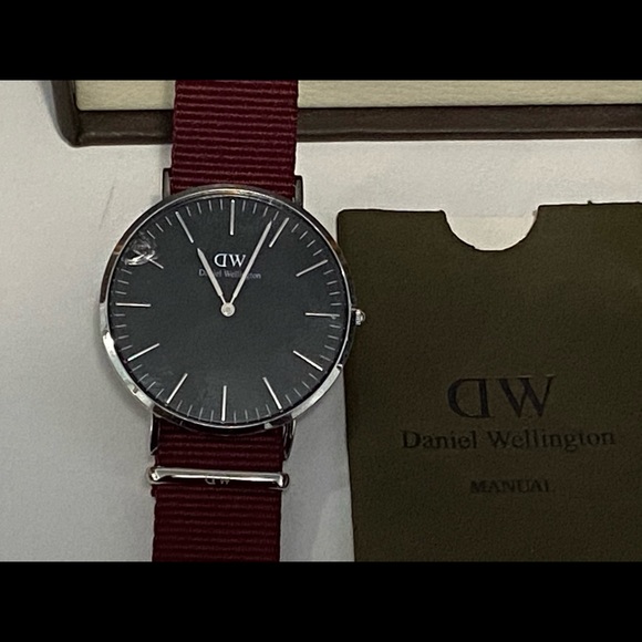 DANIEL WELLINGTON WATCH ***UNISEX*** - Picture 4 of 10